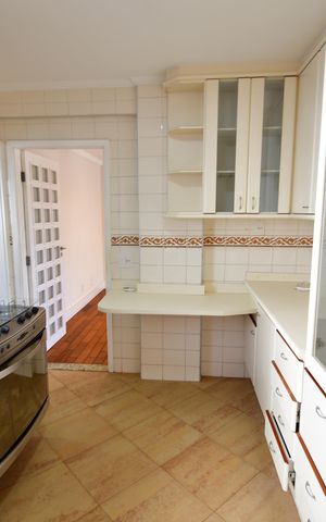 Apartamento para alugar com 160m², 3 quartos e 2 vagasCozinha