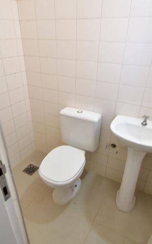 Apartamento para alugar com 160m², 3 quartos e 2 vagasBanheiro de serviço