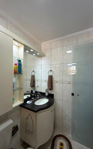 Apartamento à venda com 106m², 3 quartos e 2 vagas Apartamento à venda com 106m², 3 quartos e 2 vagasQuarto 1 - Suíte Banheiro