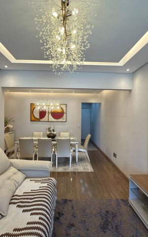 Apartamento à venda com 106m², 3 quartos e 2 vagas Apartamento à venda com 106m², 3 quartos e 2 vagasSala