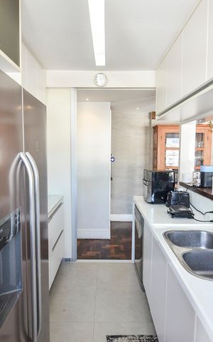 Apartamento à venda com 150m², 3 quartos e 2 vagas Apartamento à venda com 150m², 3 quartos e 2 vagasCozinha
