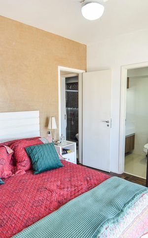 Apartamento à venda com 150m², 3 quartos e 2 vagas Apartamento à venda com 150m², 3 quartos e 2 vagasSuíte