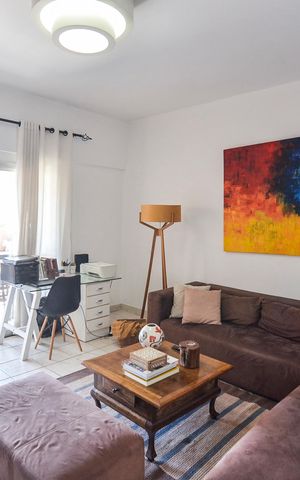 Apartamento à venda com 150m², 3 quartos e 2 vagas Apartamento à venda com 150m², 3 quartos e 2 vagasTerraço
