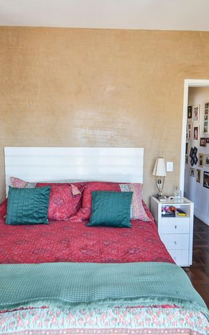 Apartamento à venda com 150m², 3 quartos e 2 vagas Apartamento à venda com 150m², 3 quartos e 2 vagasSuíte