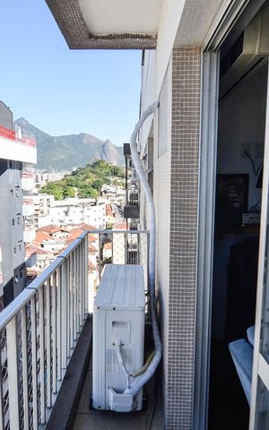 Apartamento à venda com 150m², 3 quartos e 2 vagas Apartamento à venda com 150m², 3 quartos e 2 vagasSala
