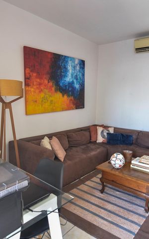 Apartamento à venda com 150m², 3 quartos e 2 vagas Apartamento à venda com 150m², 3 quartos e 2 vagasTerraço