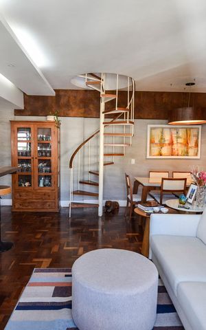 Apartamento à venda com 150m², 3 quartos e 2 vagas Apartamento à venda com 150m², 3 quartos e 2 vagasSala