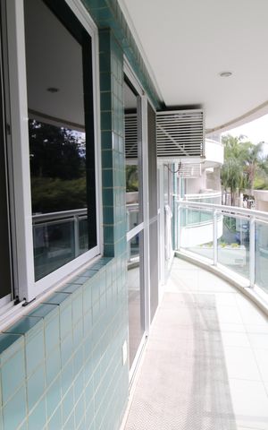 Apartamento à venda com 73m², 2 quartos e 1 vagaVaranda