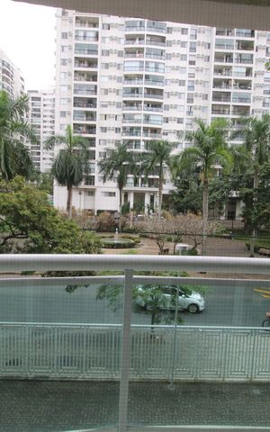 Apartamento à venda com 73m², 2 quartos e 1 vagaSala - Varanda
