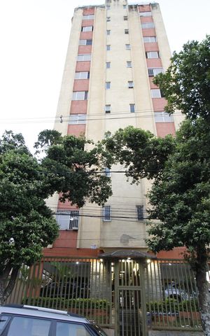 Apartamento para alugar com 77m², 2 quartos e 1 vagaFachada