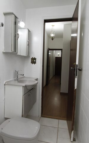 Apartamento para alugar com 77m², 2 quartos e 1 vagaBanheiro Social