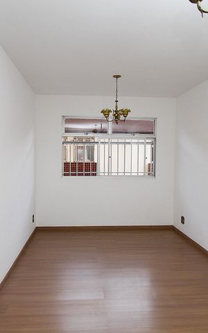 Apartamento para alugar com 77m², 2 quartos e 1 vagaSala