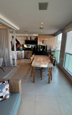 Apartamento à venda com 200m², 3 quartos e 4 vagas