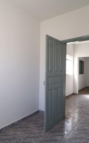 Casa para alugar com 96m², 3 quartos e 2 vagasQuarto 1