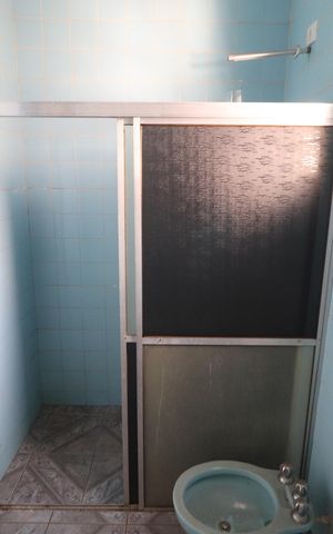 Casa para alugar com 96m², 3 quartos e 2 vagasBanheiro Social