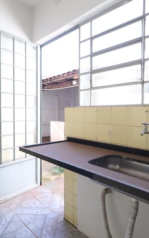 Casa para alugar com 96m², 3 quartos e 2 vagasCozinha