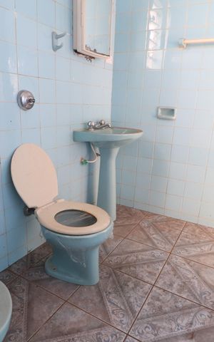 Casa para alugar com 96m², 3 quartos e 2 vagasBanheiro Social