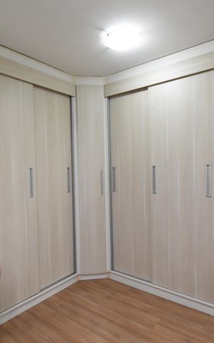 Casa de condomínio à venda com 220m², 3 quartos e 2 vagasSuíte