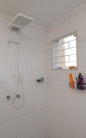 Casa de condomínio à venda com 220m², 3 quartos e 2 vagasSuíte