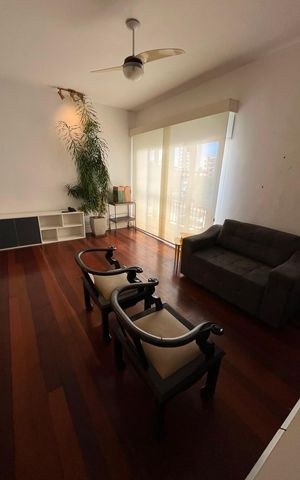 Apartamento à venda com 120m², 3 quartos e 2 vagas Apartamento à venda com 120m², 3 quartos e 2 vagasSala