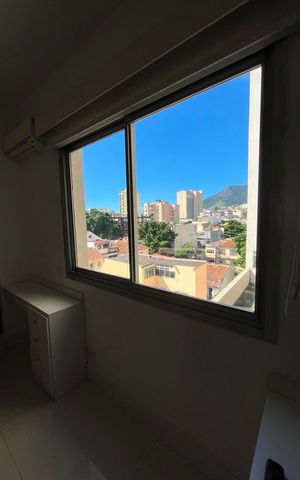 Apartamento à venda com 120m², 3 quartos e 2 vagas Apartamento à venda com 120m², 3 quartos e 2 vagasVista