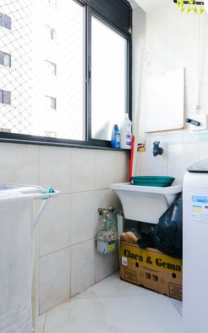 Apartamento à venda com 64m², 2 quartos e 1 vagaÁrea de Serviço