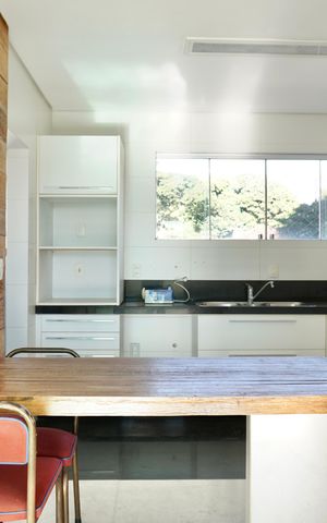 Apartamento à venda com 135m², 4 quartos e 2 vagas Apartamento à venda com 135m², 4 quartos e 2 vagasCozinha