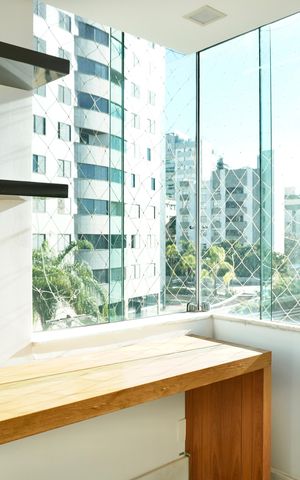 Apartamento à venda com 135m², 4 quartos e 2 vagas Apartamento à venda com 135m², 4 quartos e 2 vagasSala - Escritório