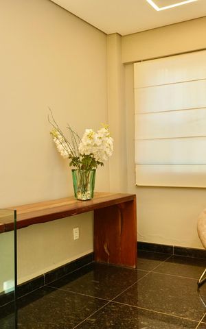 Apartamento à venda com 135m², 4 quartos e 2 vagas Apartamento à venda com 135m², 4 quartos e 2 vagasHall de entrada