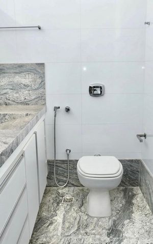 Apartamento à venda com 135m², 4 quartos e 2 vagas Apartamento à venda com 135m², 4 quartos e 2 vagasBanheiro da Suíte 2
