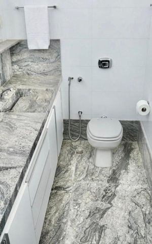 Apartamento à venda com 135m², 4 quartos e 2 vagas Apartamento à venda com 135m², 4 quartos e 2 vagasBanheiro da Suíte 2