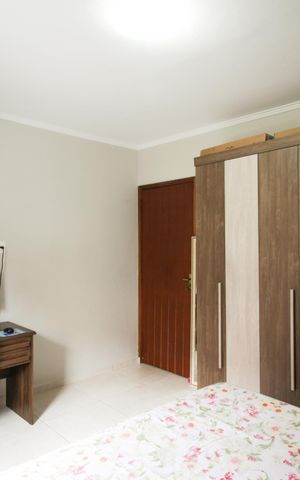 Casa à venda com 149m², 2 quartos e 3 vagas Casa à venda com 149m², 2 quartos e 3 vagasQuarto