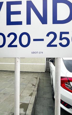 Casa à venda com 149m², 2 quartos e 3 vagas Casa à venda com 149m², 2 quartos e 3 vagasPlaquinha