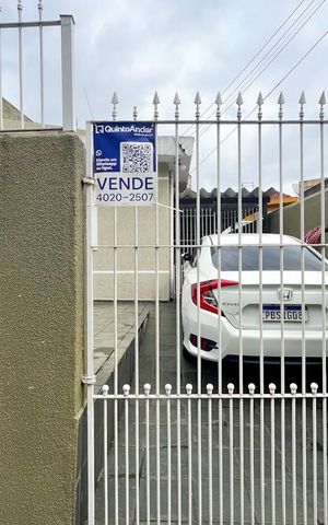 Casa à venda com 149m², 2 quartos e 3 vagas Casa à venda com 149m², 2 quartos e 3 vagasPlaquinha