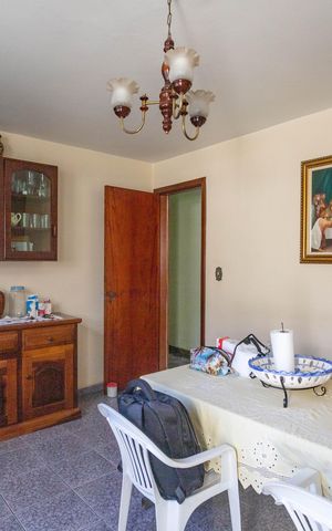 Casa para alugar com 0m², 3 quartos e 2 vagas Casa para alugar com 0m², 3 quartos e 2 vagasSala de jantar