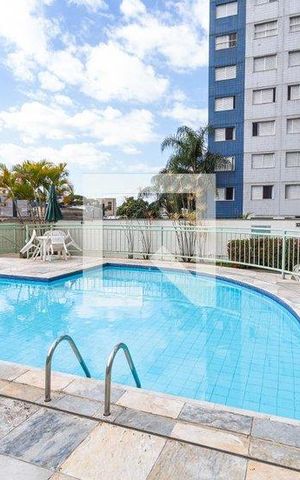 Apartamento para alugar com 75m², 2 quartos e 1 vagaÁrea comum - Piscina