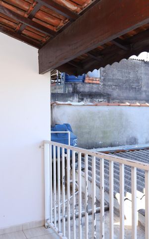 Casa à venda com 180m², 3 quartos e 2 vagasVaranda