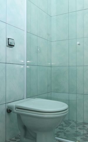Casa à venda com 180m², 3 quartos e 2 vagasBanheiro 1 - Suíte