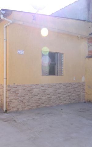 Casa à venda com 180m², 3 quartos e 2 vagasGaragem