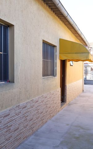 Casa à venda com 180m², 3 quartos e 2 vagasQuintal
