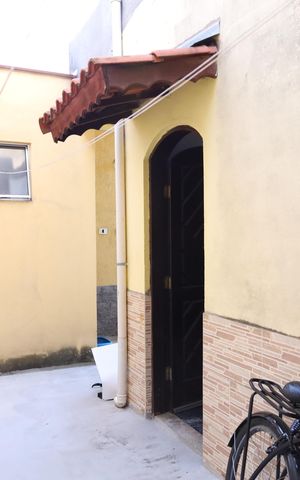 Casa à venda com 180m², 3 quartos e 2 vagasQuintal