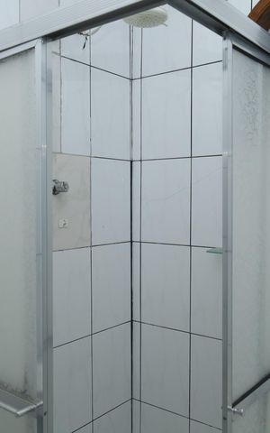 Casa à venda com 180m², 3 quartos e 2 vagasBanheiro 3