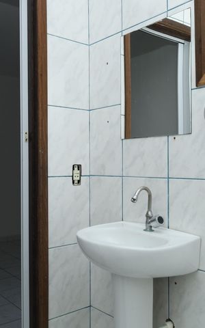 Casa à venda com 180m², 3 quartos e 2 vagasBanheiro 2 - Suíte