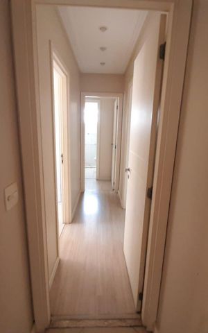 Apartamento para alugar com 128m², 3 quartos e 4 vagas Apartamento para alugar com 128m², 3 quartos e 4 vagasCorredor