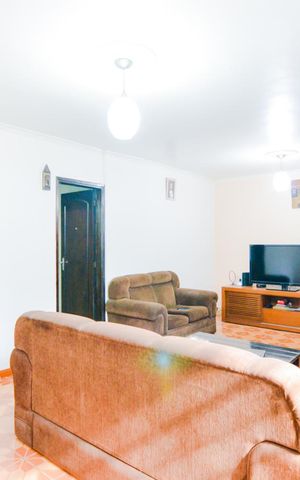 Casa para alugar com 245m², 4 quartos e 2 vagasSala