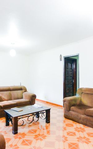 Casa para alugar com 245m², 4 quartos e 2 vagasSala