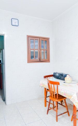 Casa para alugar com 245m², 4 quartos e 2 vagasCozinha