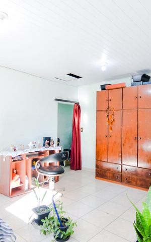 Casa para alugar com 245m², 4 quartos e 2 vagasSuíte