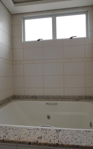 Apartamento para alugar com 139m², 3 quartos e 2 vagasBanheira da Suíte