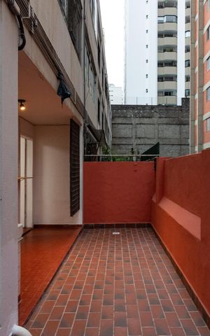 Apartamento à venda com 78m², 2 quartos e sem vagaQuintal